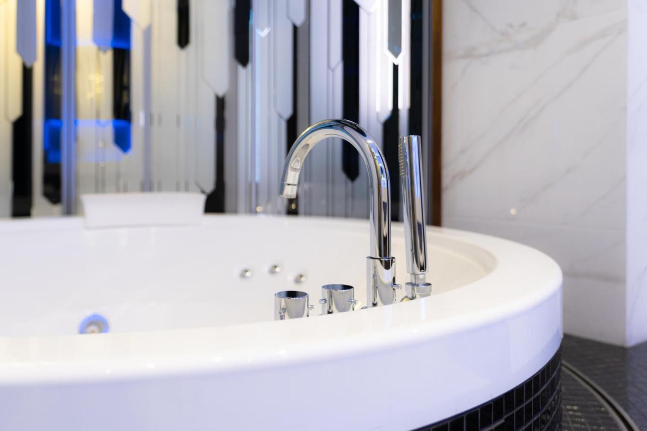 Tsarsky Hotel Kiev Esterno foto